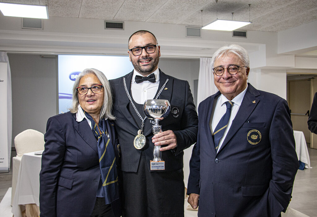 michele ruperto di calabria gourmet vince il premio di miglior sommelier calabrese