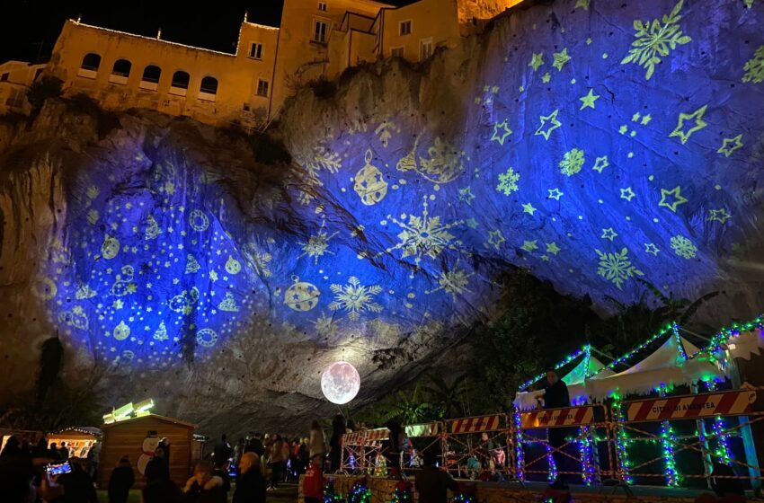  La Grotta di Amantea si anima della magia del Natale