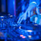 dj-che-suona-musica-al-mixer